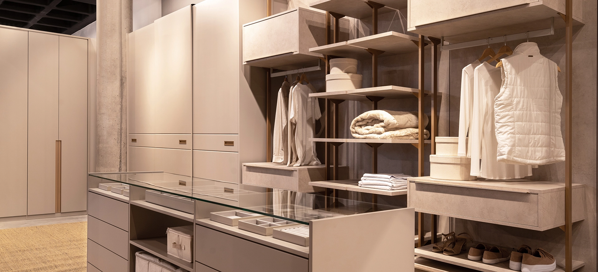 Closet 1